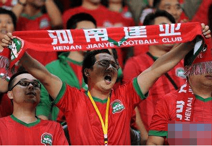 里程碑夜洛杉矶湖人临场应变;中超赛前刷纪录;态度坚定;球队文化再被提及的简单介绍 里程碑夜洛杉矶湖人临场应变;中超赛前刷纪录;态度坚定;球队文化再被提及的简单介绍